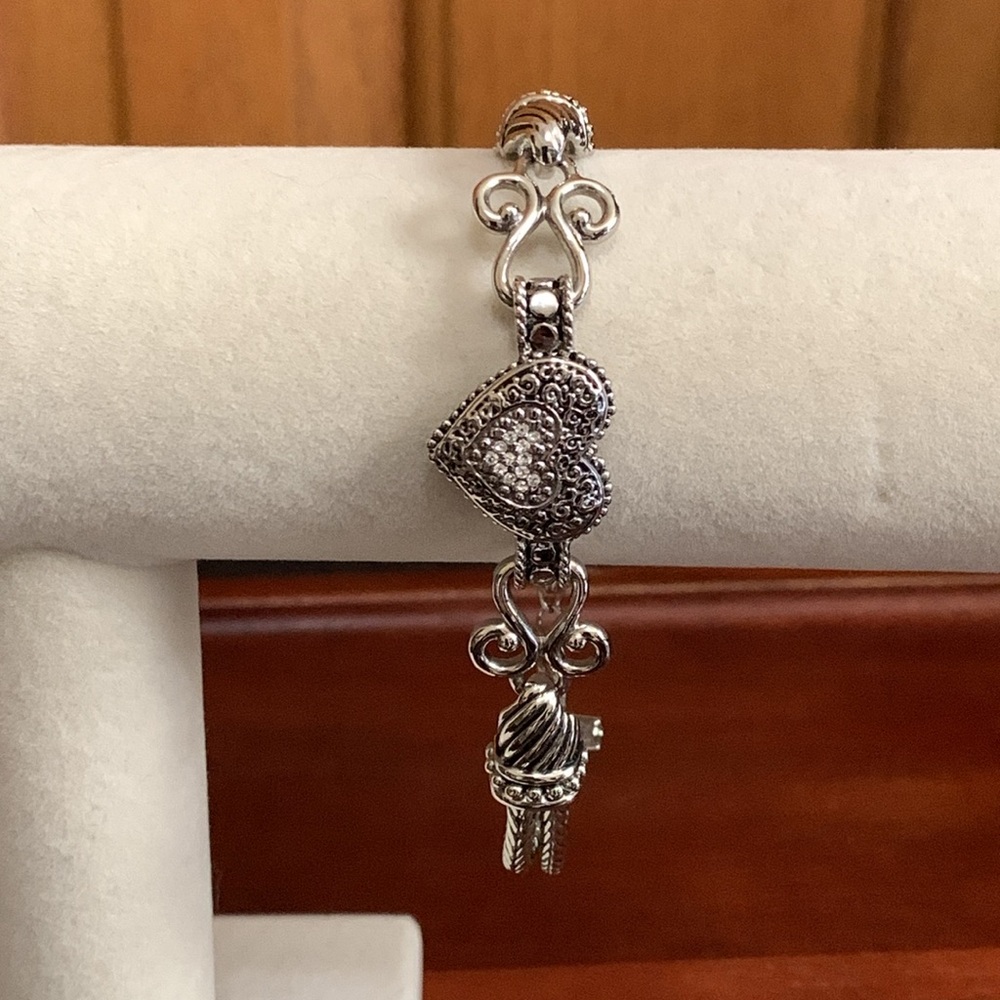 Lia Sophia silver tone rhinestone heart bracelet - Picture 3 of 8